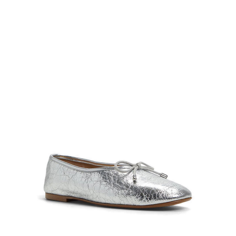 ALDO รุ่น JOSELIE รองเท้าบัลเล่ต์ และสลิปออนผู้หญิง สีเงิน
