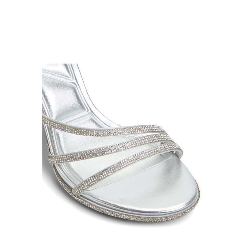 Aldo รุ่น Chicglow รองเท้าแตะผู้หญิง สีเงิน
