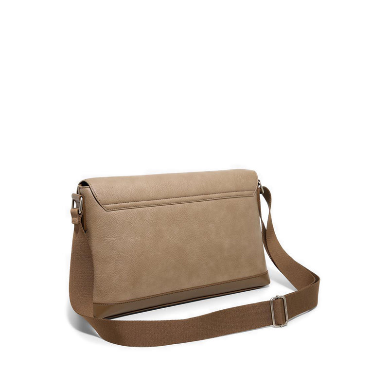 รุ่น Raemond กระเป๋าแมสเซนเจอร์ผู้ชาย สี Taupe